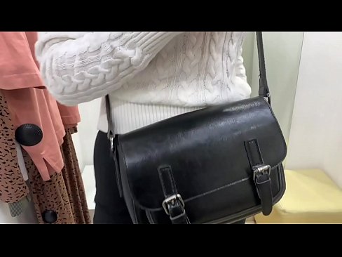 ❤️ Nyilvános maszturbáció a fiatal szuka FeralBerry egy dildóval a próbafülkében ❌ Szex at hu.assay-define-smartlink.ru ❌❤